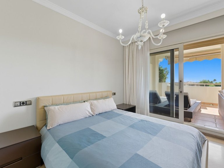 Apartment for Sale in Sierra Blanca, Malaga 7