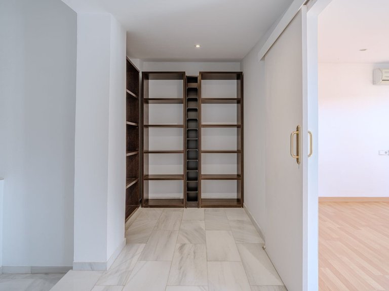 Apartment for Sale in San Pedro De Alcántara, Malaga 15