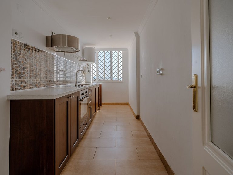 Apartment for Sale in San Pedro De Alcántara, Malaga 4