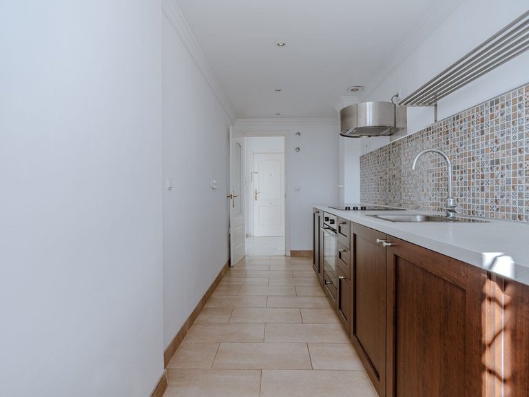 Apartment for Sale in San Pedro De Alcántara, Malaga 6