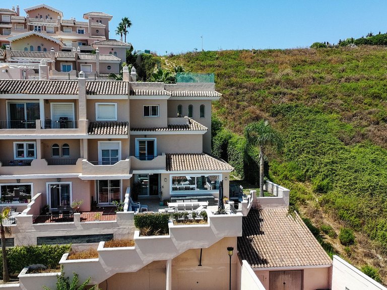 Villa for Sale in La Duquesa, Malaga 14