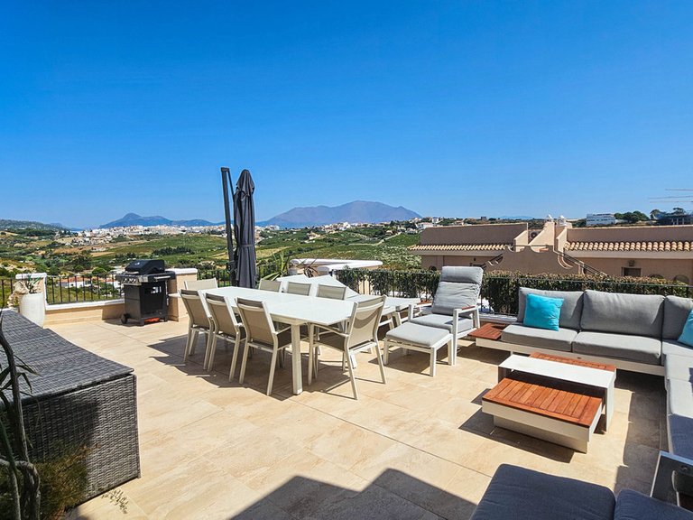Villa for Sale in La Duquesa, Malaga 38