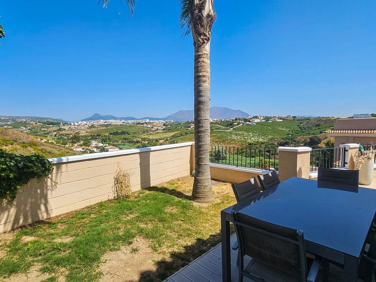 Villa for Sale in La Duquesa, Malaga 41
