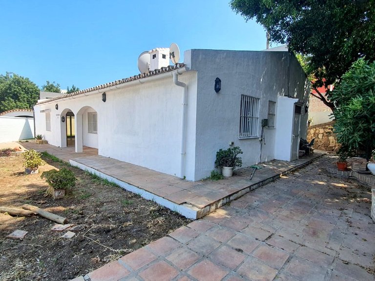 Villa for Sale in Fuengirola, Malaga 22