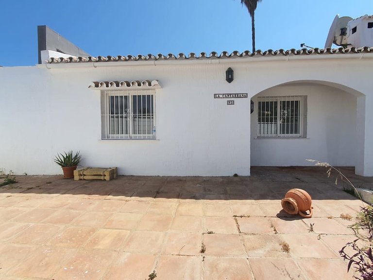 Villa for Sale in Fuengirola, Malaga 23