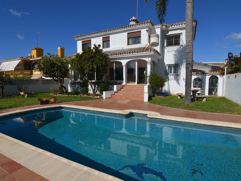 Villa for Sale in Marbella, Malaga 1