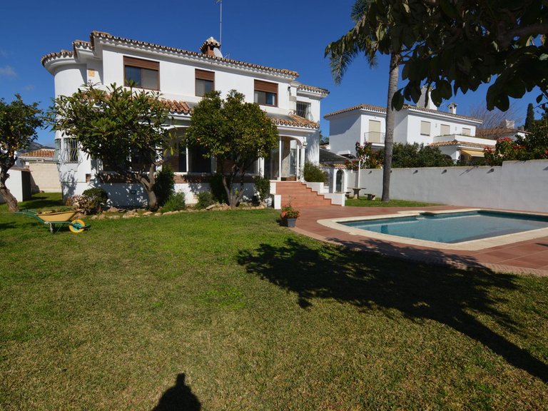 Villa for Sale in Marbella, Malaga 26