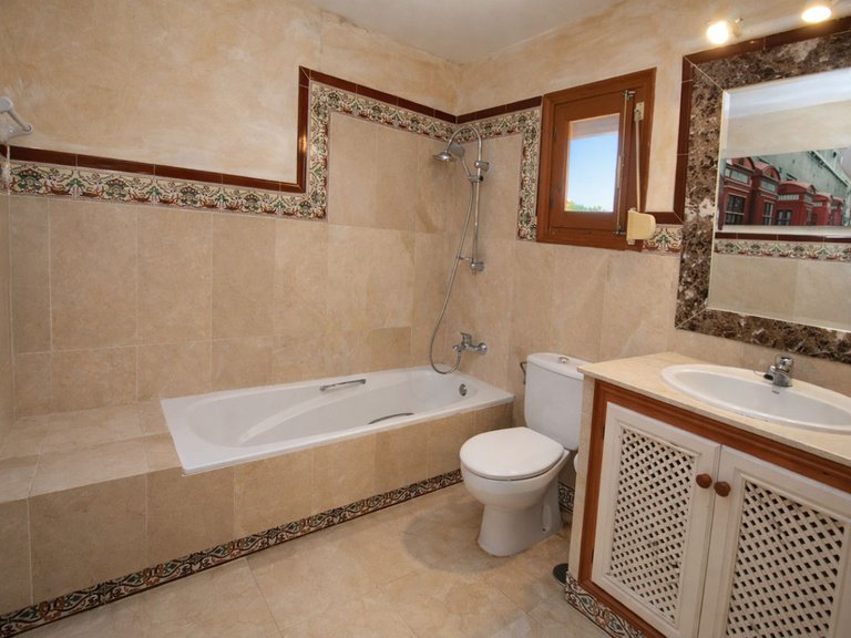 Villa for Sale in Mijas Golf, Malaga 15