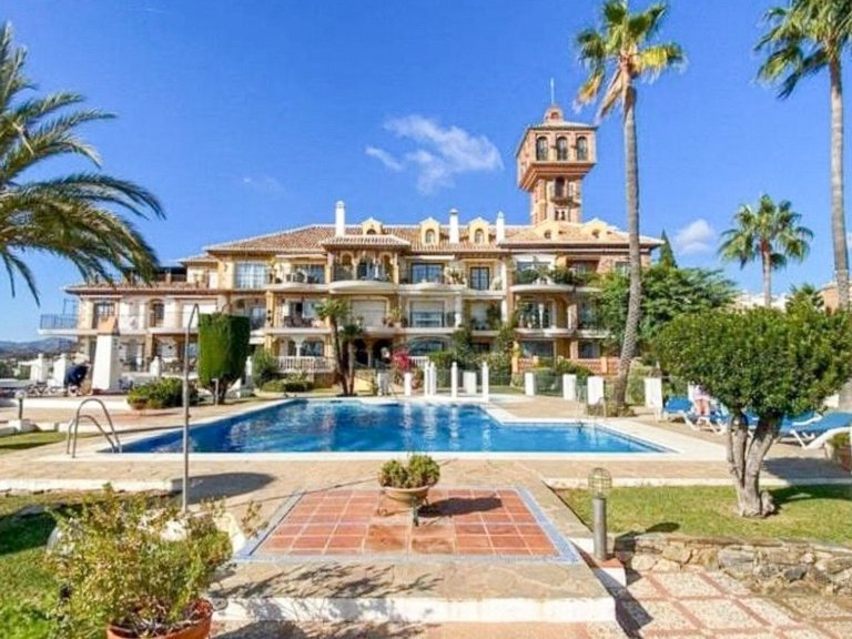 Villa for Sale in Mijas Golf, Malaga 19