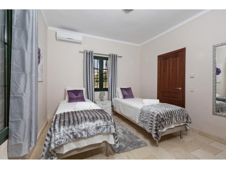 Villa for Sale in Benahavís, Malaga 21