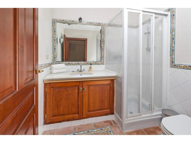 Villa for Sale in Benahavís, Malaga 29