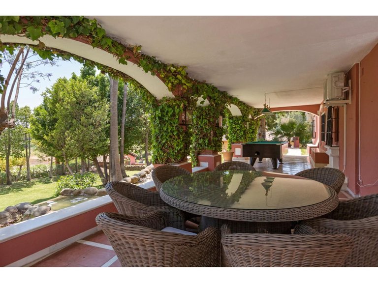 Villa for Sale in Benahavís, Malaga 43