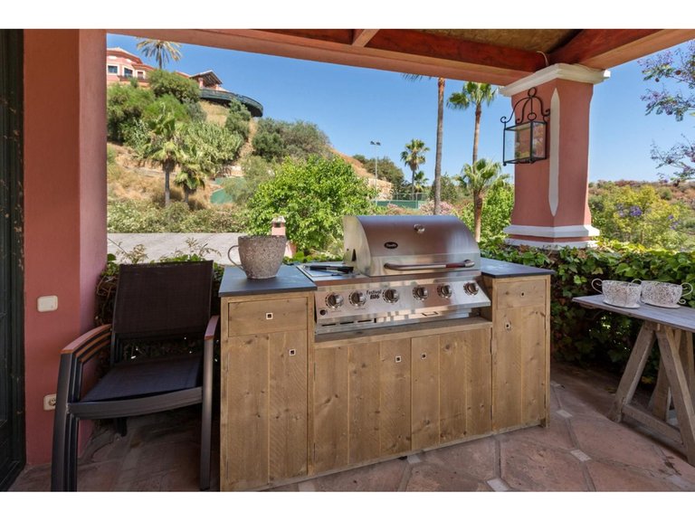 Villa for Sale in Benahavís, Malaga 7