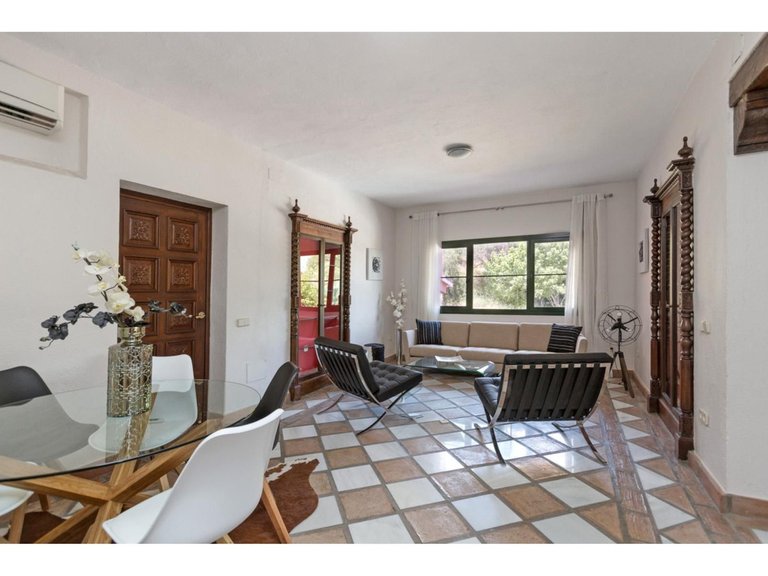 Villa for Sale in Benahavís, Malaga 9
