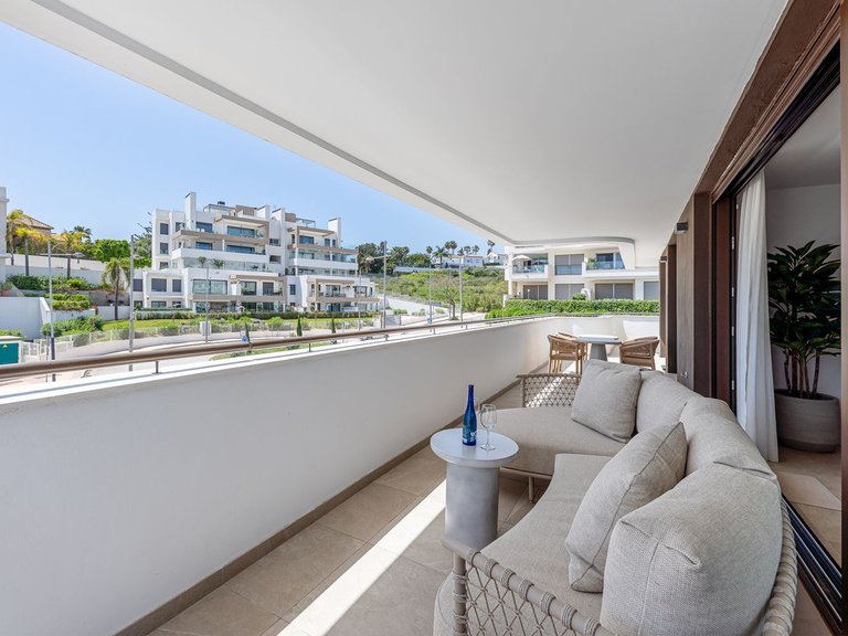 Apartment for Sale in Costa del Sol, Estepona, Malaga 1