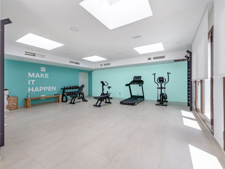 Apartment for Sale in Costa del Sol, Estepona, Malaga 22