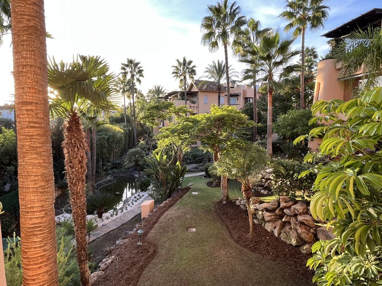 Apartment for Sale in The Golden Mile, Malaga 25