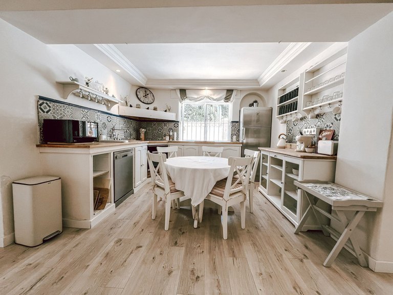 Villa for Sale in Nueva Andalucía, Malaga 10