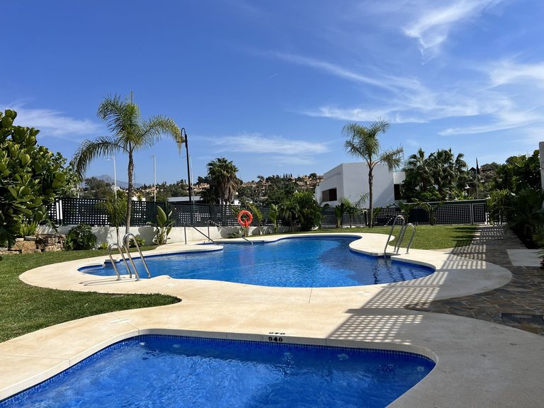 Villa for Sale in Estepona, Malaga 1