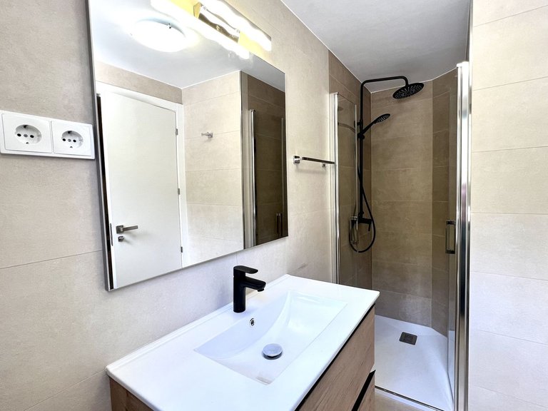 Villa for Sale in Estepona, Malaga 9