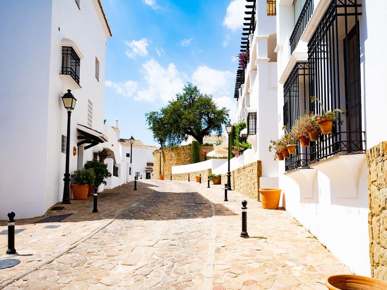 Apartment for Sale in Altos De Los Monteros, Malaga 27