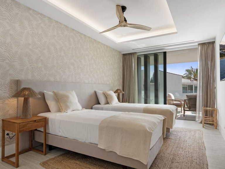 Apartment for Sale in Estepona, Malaga 17