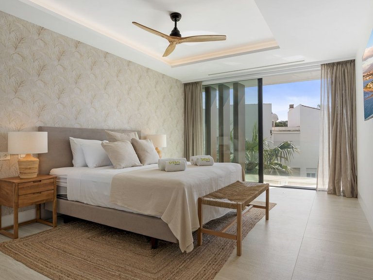 Apartment for Sale in Estepona, Malaga 25