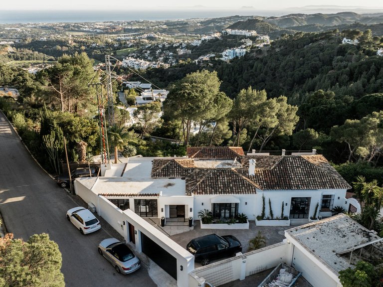Villa for Sale in Costa del Sol El Madroñal, Malaga 19