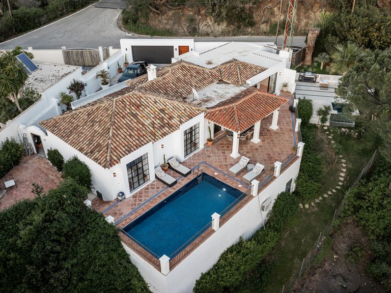 Villa for Sale in Costa del Sol El Madroñal, Malaga 3