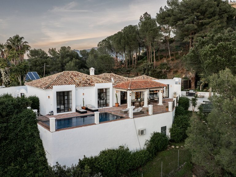 Villa for Sale in Costa del Sol El Madroñal, Malaga 30