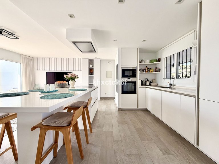 Apartment for Sale in Marbella, Malaga 10