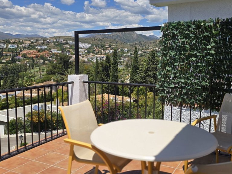 Apartment for Sale in El Paraiso, Malaga 2