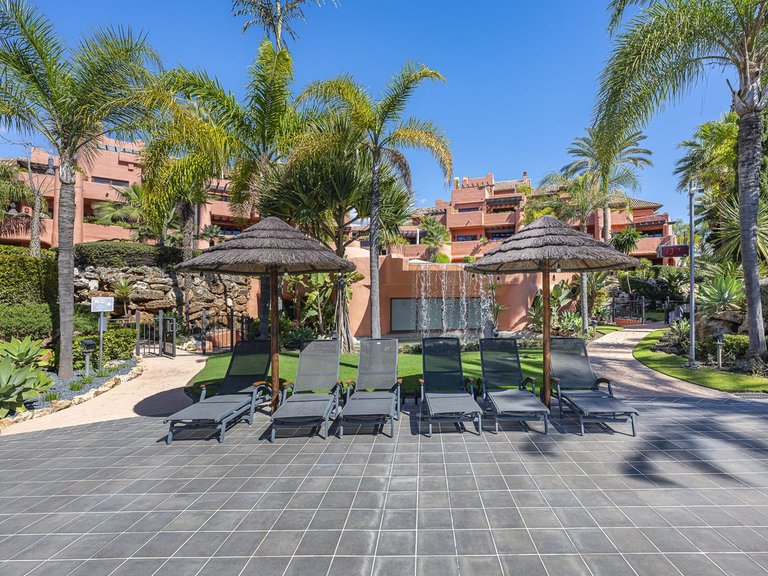 Apartment for Sale in New Golden Mile, Malaga 6