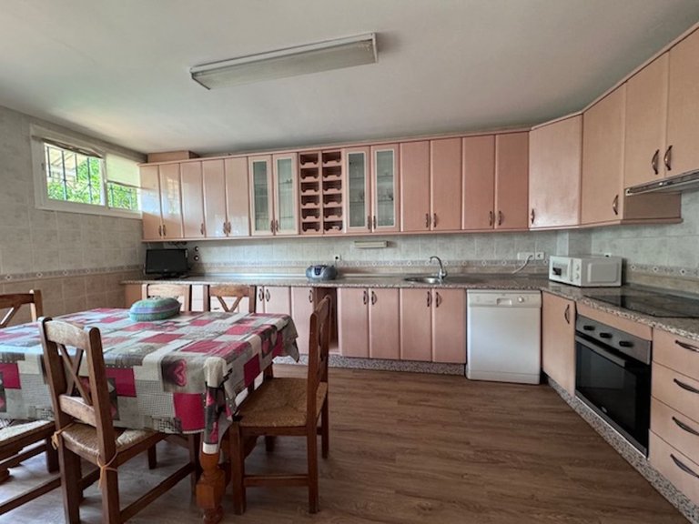 Villa for Sale in San Pedro De Alcántara, Malaga 2