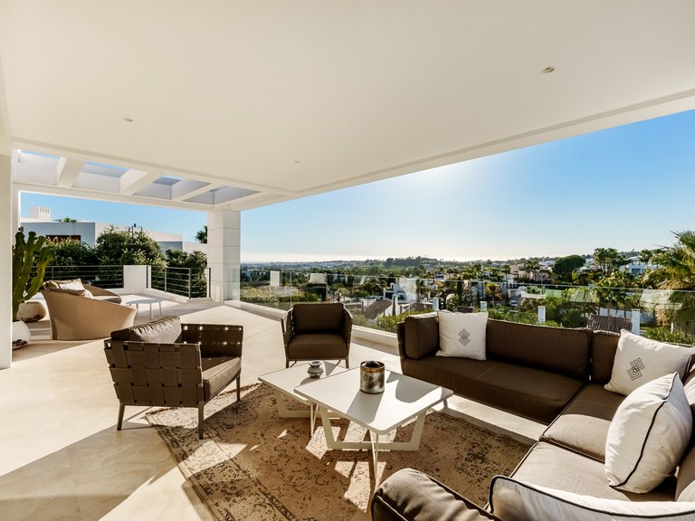 Villa for Sale in Nueva Andalucía, Malaga 6