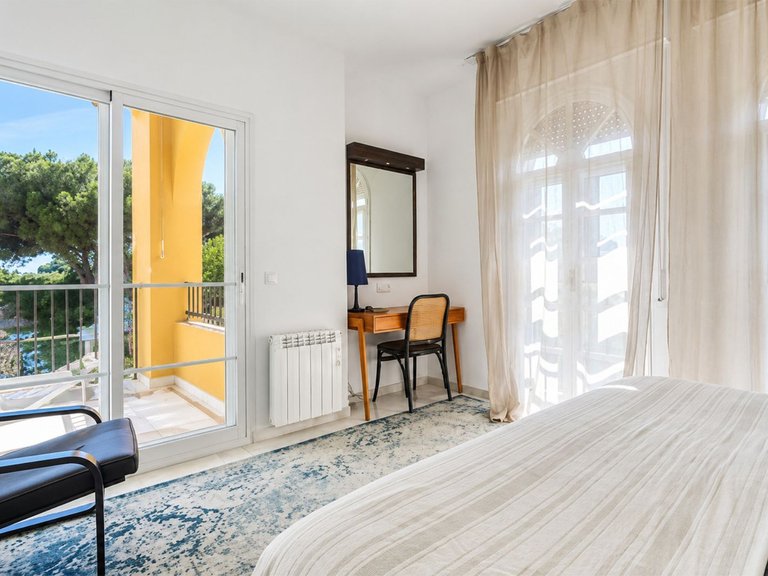Apartment for Sale in Puerto De Cabopino, Malaga 5