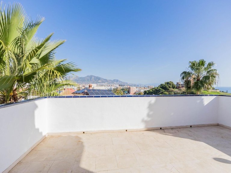 Villa for Sale in Fuengirola, Malaga 4