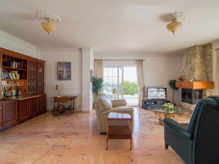 Villa for Sale in Fuengirola, Malaga 8