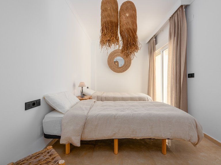 Apartment for Sale in San Roque, Cadiz 28