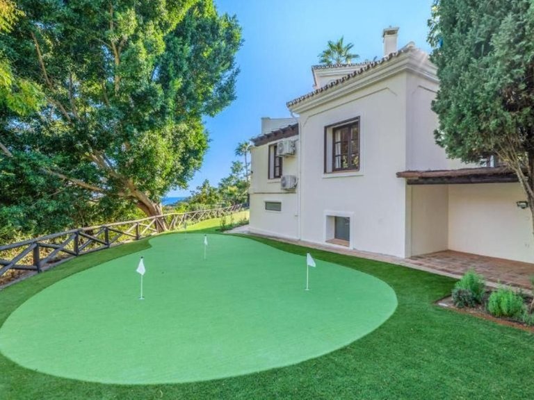 Villa for Sale in La Zagaleta, Malaga 22