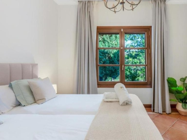 Villa for Sale in La Zagaleta, Malaga 28