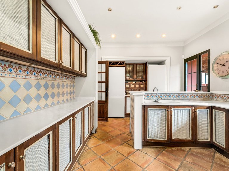 Villa for Weekly Rent in Guadalmina Baja, Malaga 13