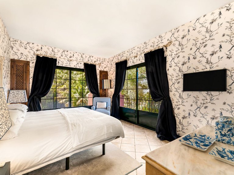 Villa for Weekly Rent in Guadalmina Baja, Malaga 23