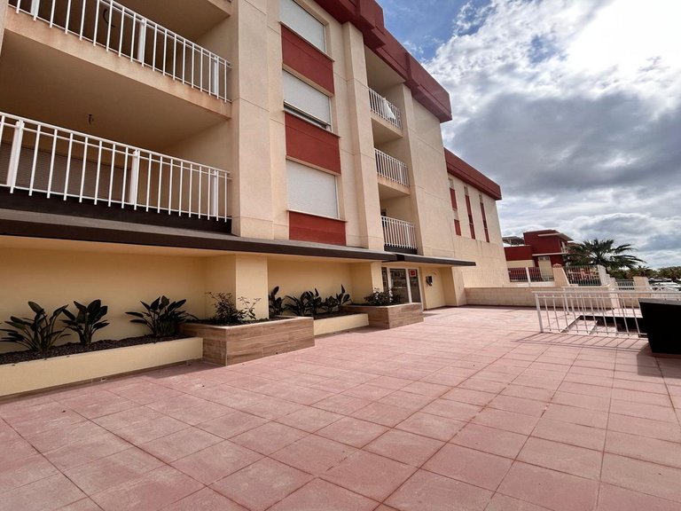 Apartment for Sale in Lomas De Cabo Roig, Alicante 4