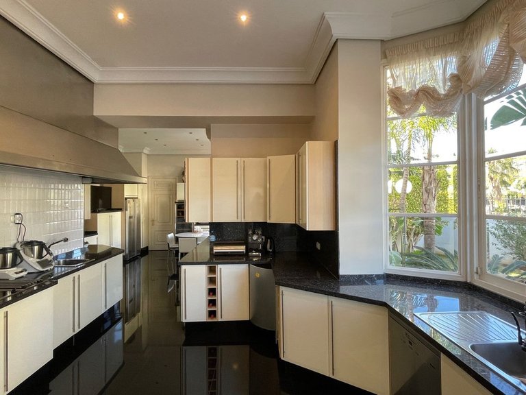 Villa for Sale in Mijas, Malaga 7
