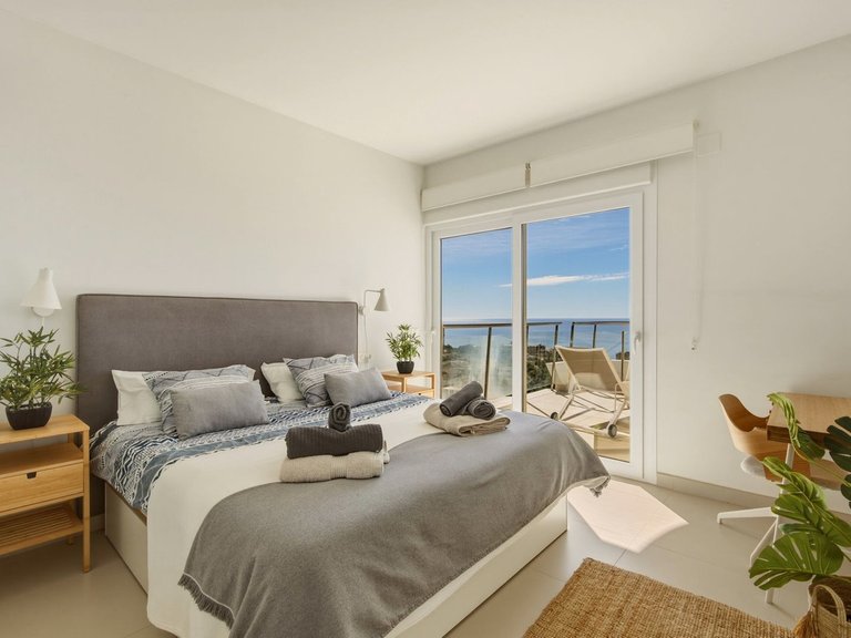 Apartment for Sale in Benalmadena Costa, Malaga 17