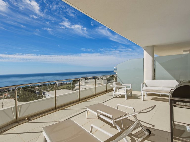 Apartment for Sale in Benalmadena Costa, Malaga 23