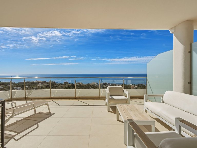 Apartment for Sale in Benalmadena Costa, Malaga 8