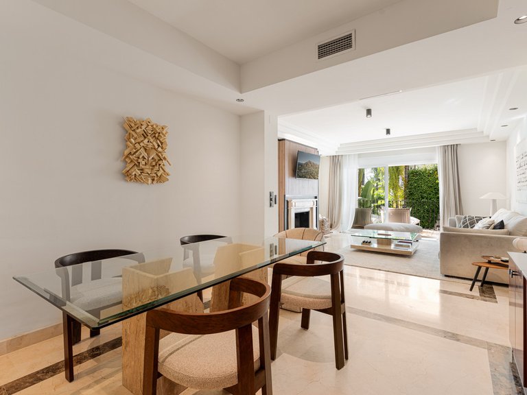 Apartment for Sale in Sierra Blanca, Malaga 3