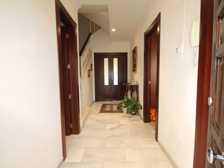 Villa for Sale in Marbella, Malaga 15